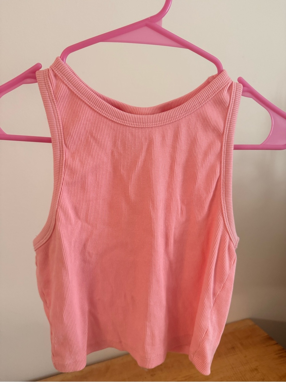 H&M Pink Ribbed Racerback Crop Tank - Picture 2 of 3
